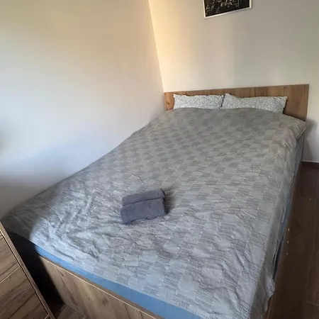 Apartamento Apartamentsbymatyrafa-ii